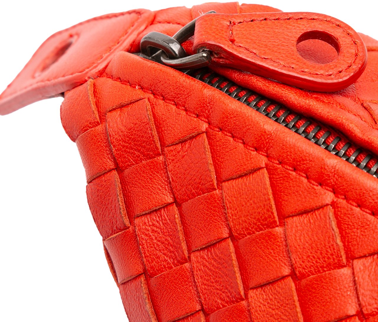 Bottega Veneta Nappa Intrecciato Montaigne Shoulder Bag Rood