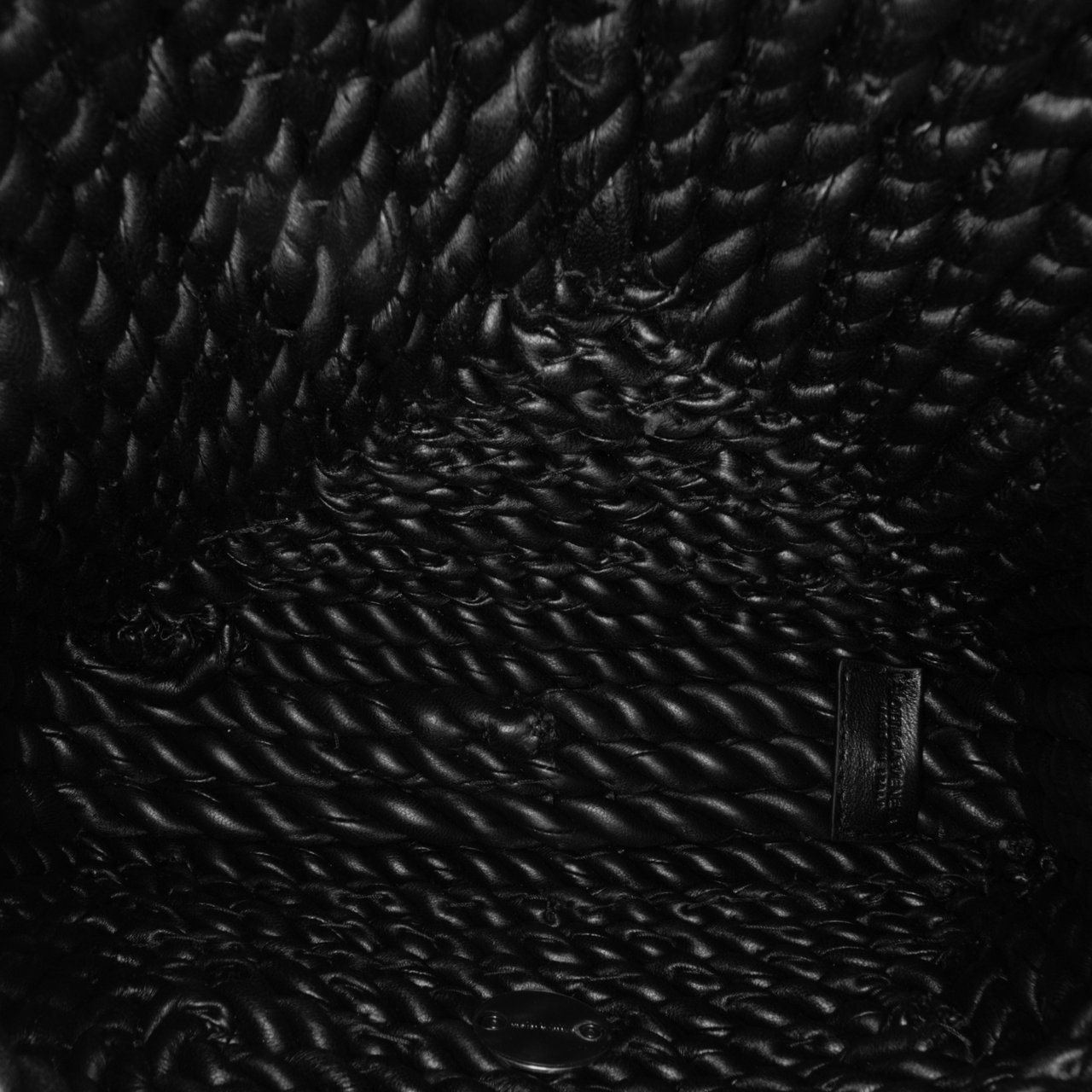 Bottega Veneta Lambskin Torchon Classic Tasseled Twisted Crossbody Zwart