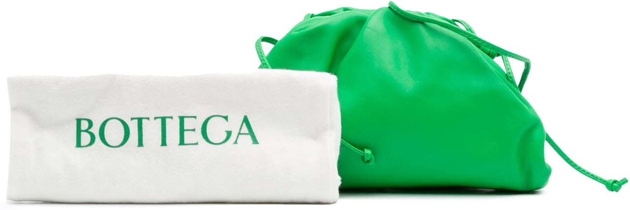 Bottega Veneta Lambskin The Mini Pouch Crossbody Groen