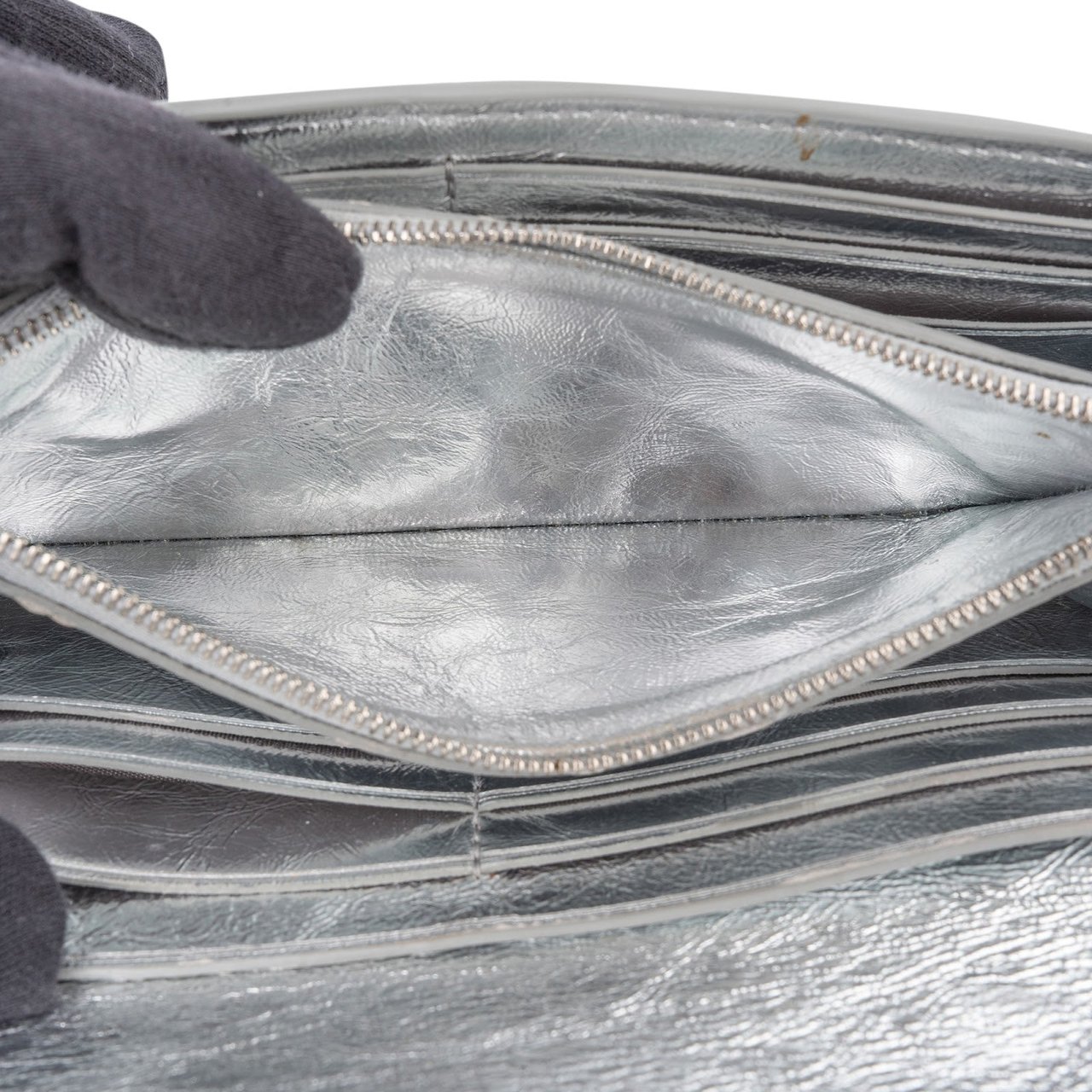 Bottega Veneta Metallic Intrecciato Leather Continental Wallet Zilver