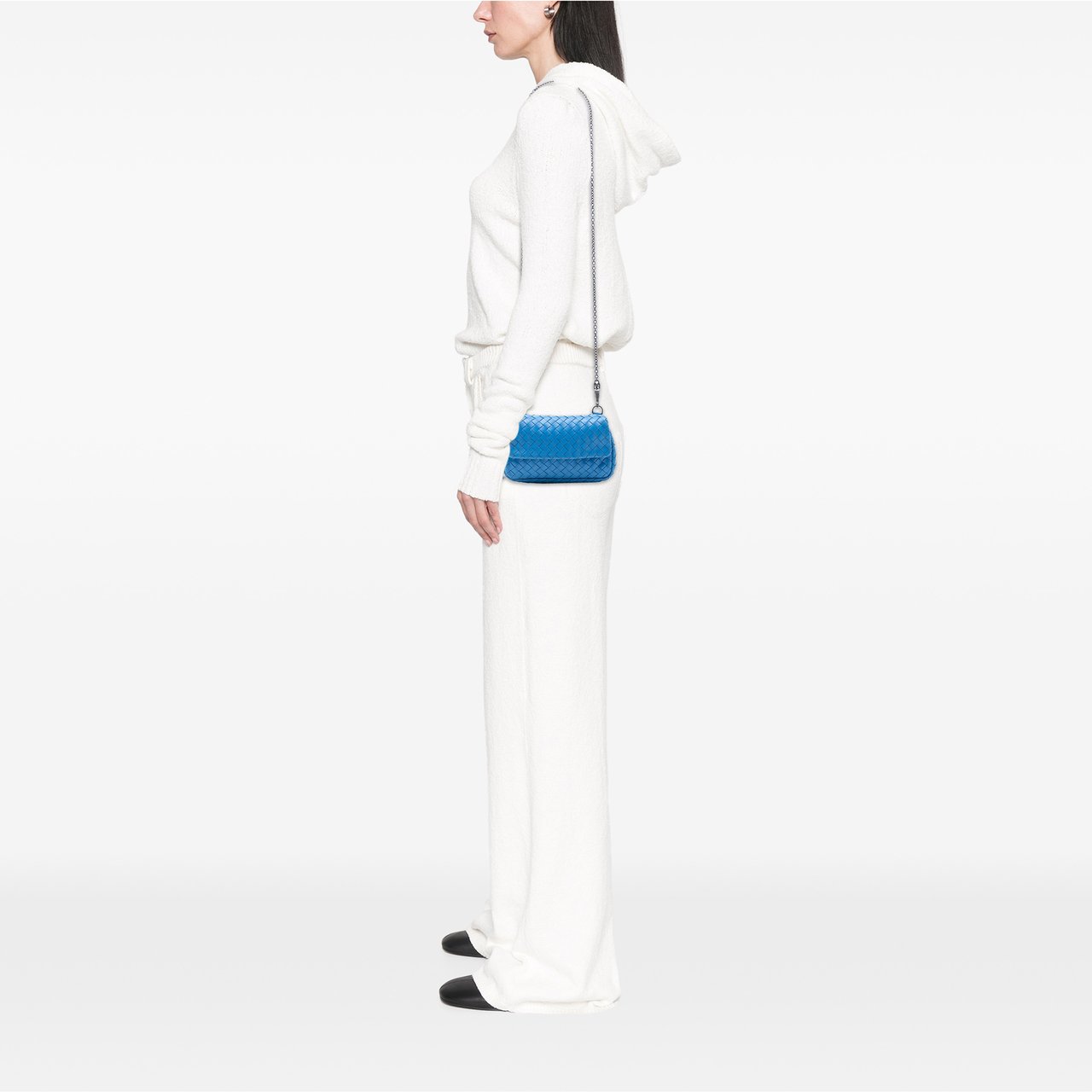 Bottega Veneta Mini Nappa Intrecciato Expandable Chain Flap Crossbody Blauw