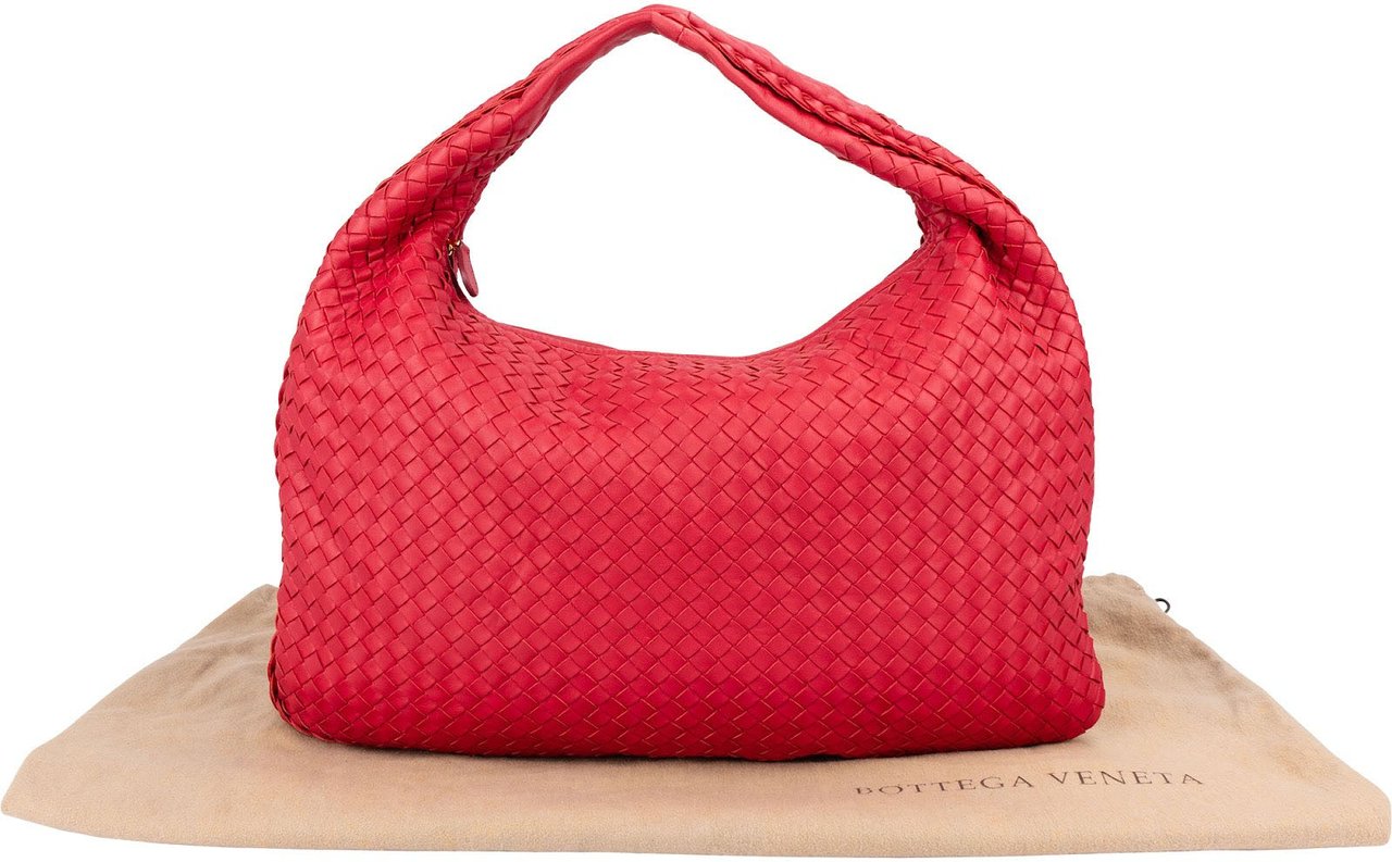 Bottega Veneta Intrecciato Leather Belly Hobo Shoulder Bag Rood