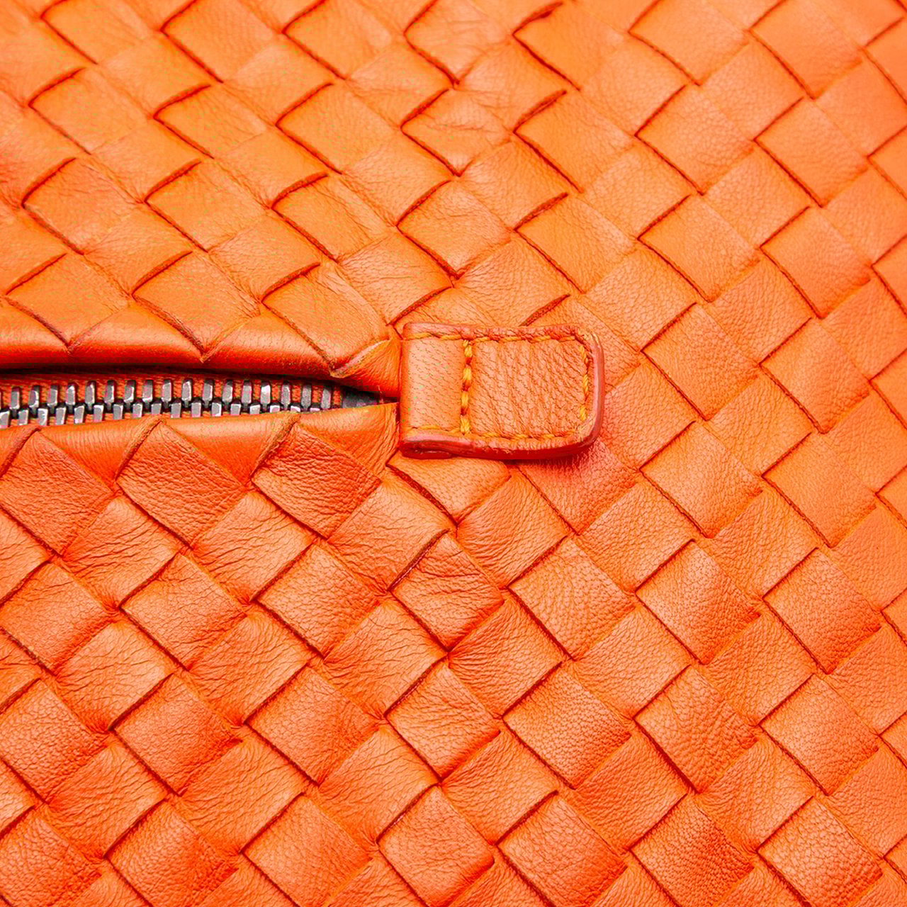Bottega Veneta Nappa Intrecciato Cube Crossbody Oranje