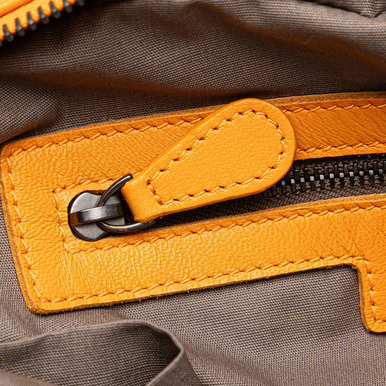 Bottega Veneta Nappa Intrecciato Front Pocket Messenger Bag Geel