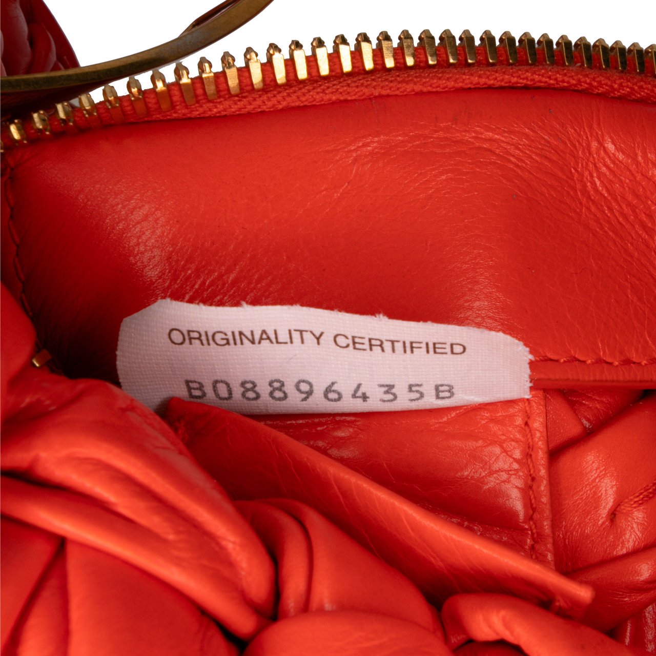 Bottega Veneta Foulard Intrecciato Calfskin Banana Hobo Rood