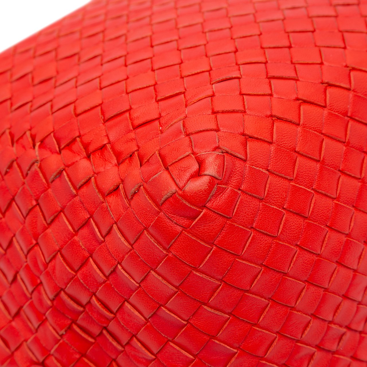 Bottega Veneta Nappa Intrecciato Cube Shoulder Bag Rood