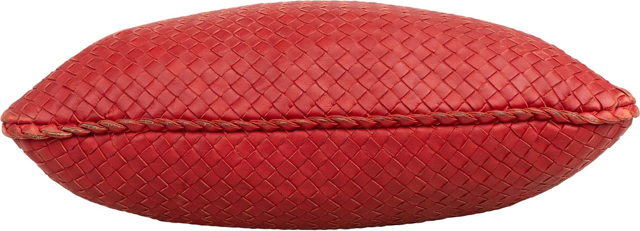 Bottega Veneta Bottega Intrecciato Nappa Veneta Leather Belly Hobo Shoulder Bag Rood