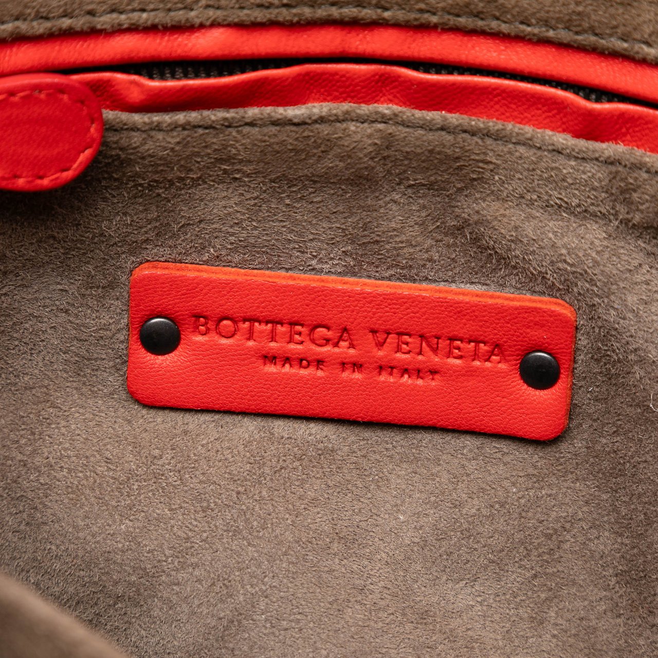 Bottega Veneta Nappa Intrecciato Nodini Crossbody Rood