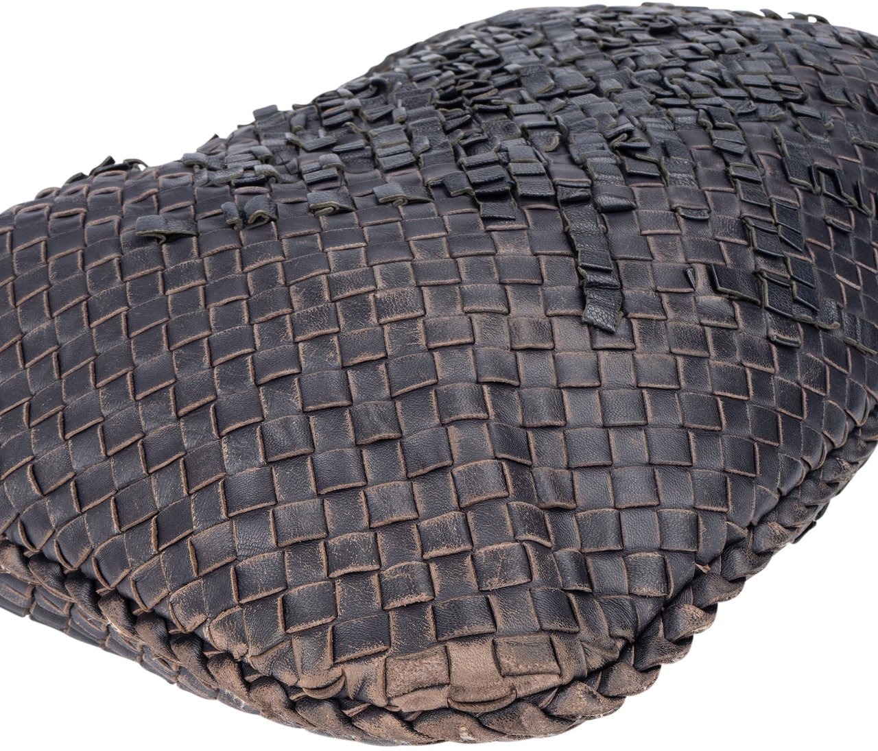 Bottega Veneta Bottega Veneta Intrecciato Leather Belly Hobo Bag Paars