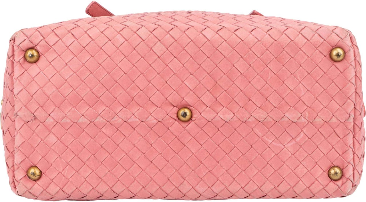 Bottega Veneta Bottega Veneta Intrecciato Leather Handbag Roze