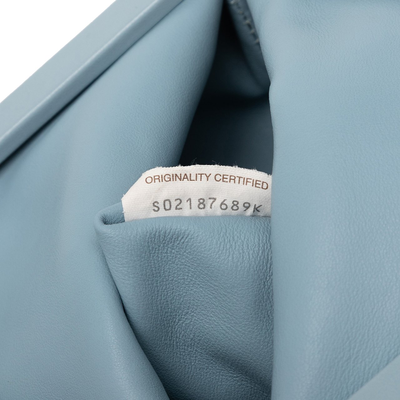 Bottega Veneta Leather BV Trine Angular Clutch Blauw