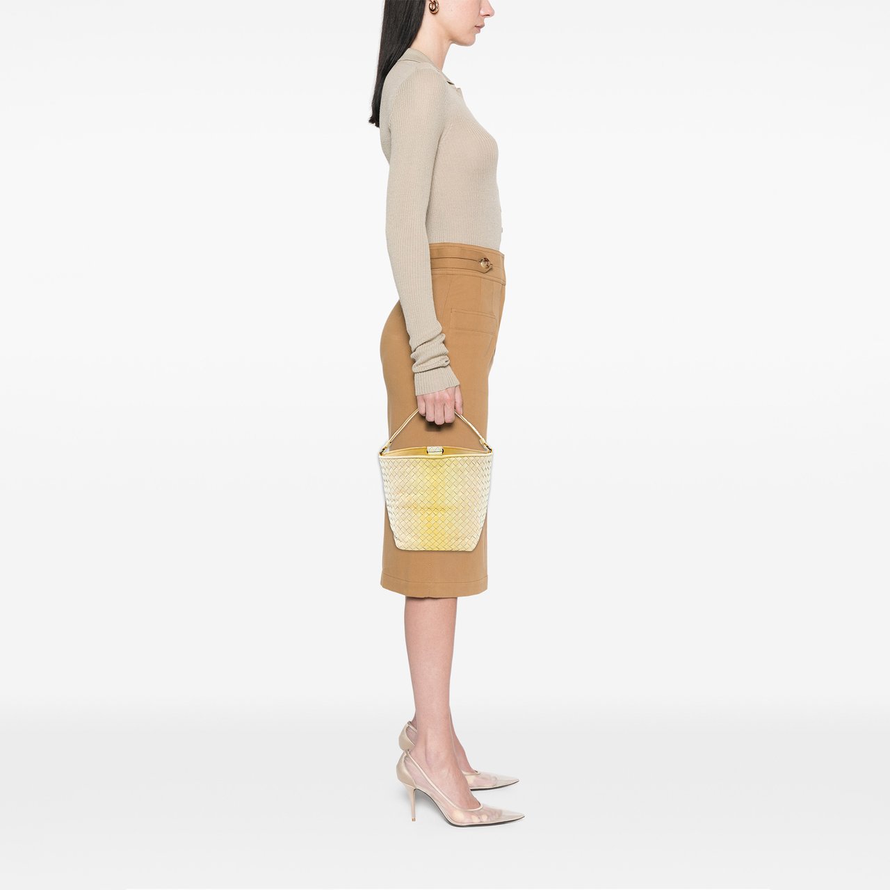 Bottega Veneta Nappa Intrecciato Nuance Bucket Bag Geel