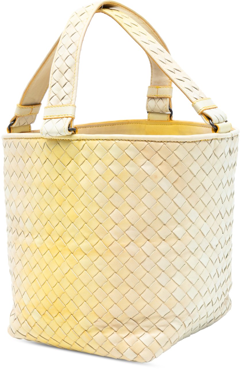 Bottega Veneta Nappa Intrecciato Nuance Bucket Bag Geel
