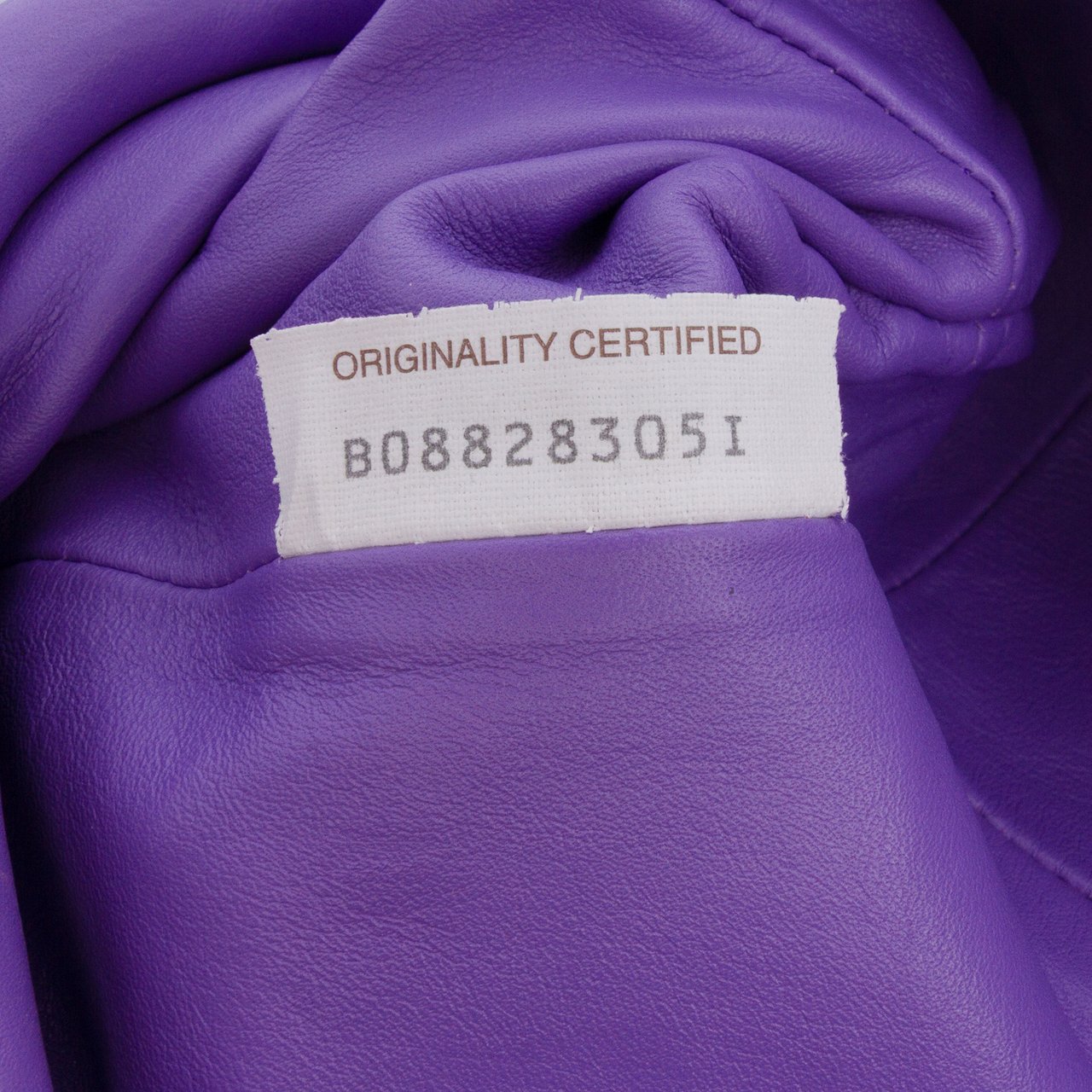 Bottega Veneta Lambskin The Mini Pouch Crossbody Paars