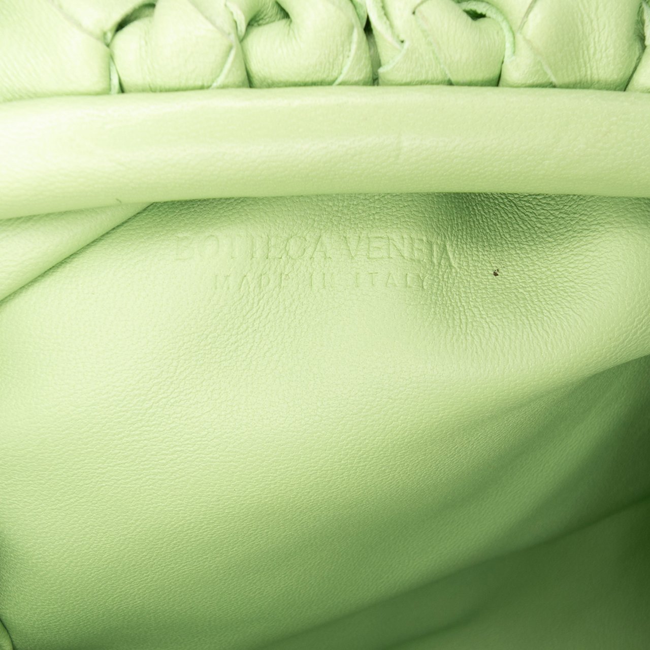 Bottega Veneta Nappa Intrecciato The Mini Pouch Crossbody Groen