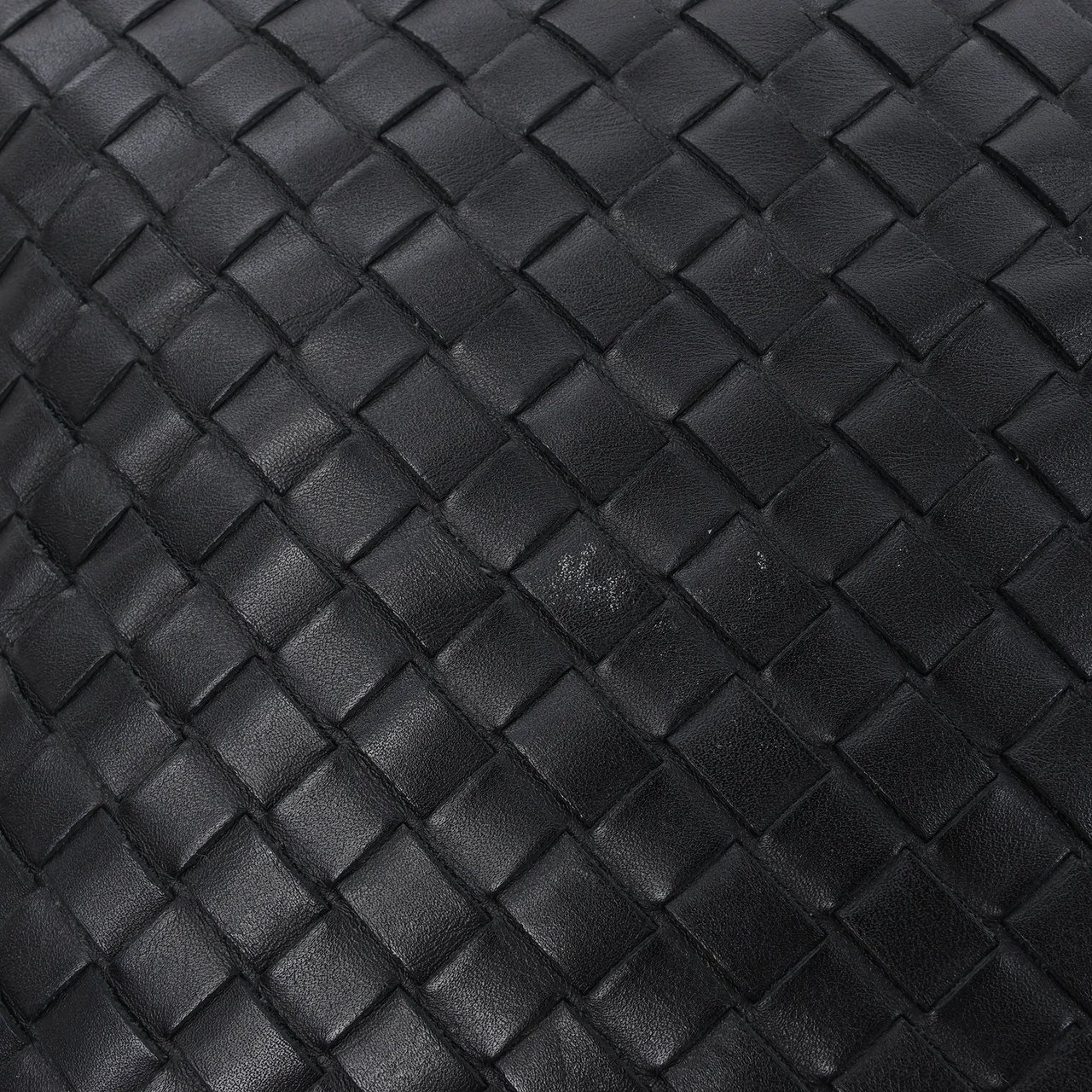 Bottega Veneta Bottega Veneta VN Intrecciato Leather Crossbody Messenger Bag in Black Bruin