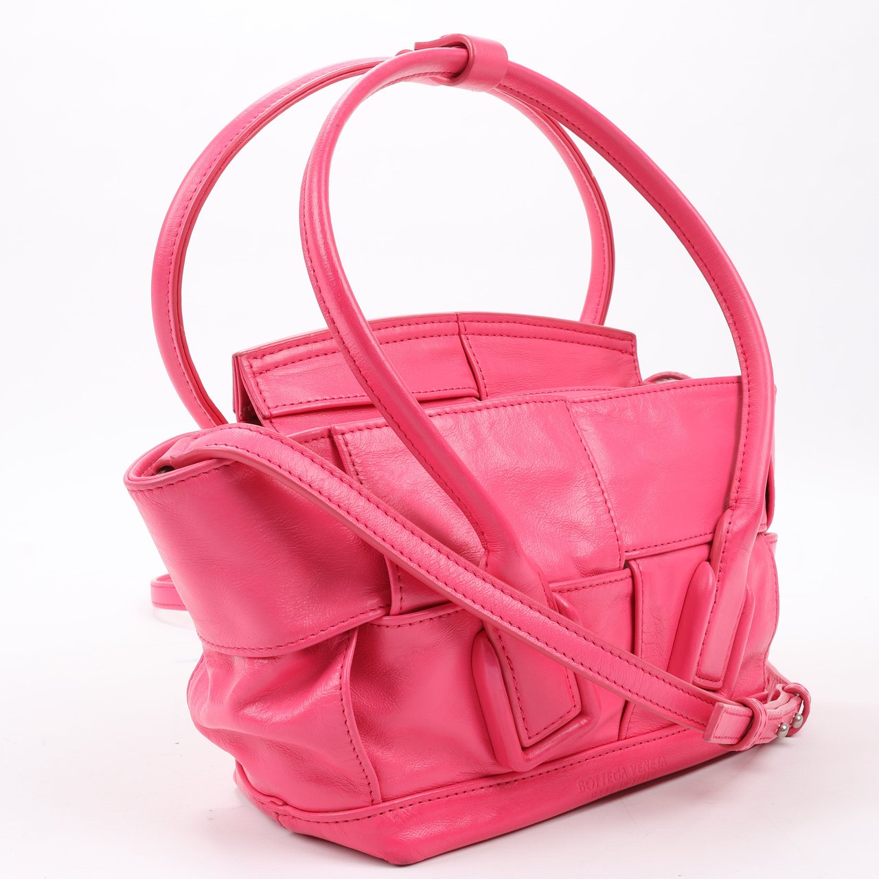 Bottega Veneta Bottega Veneta Arco Mini Paper Calfskin Maxi Intrecciato 2Way Handbag in Pink (Marketplaces) Roze