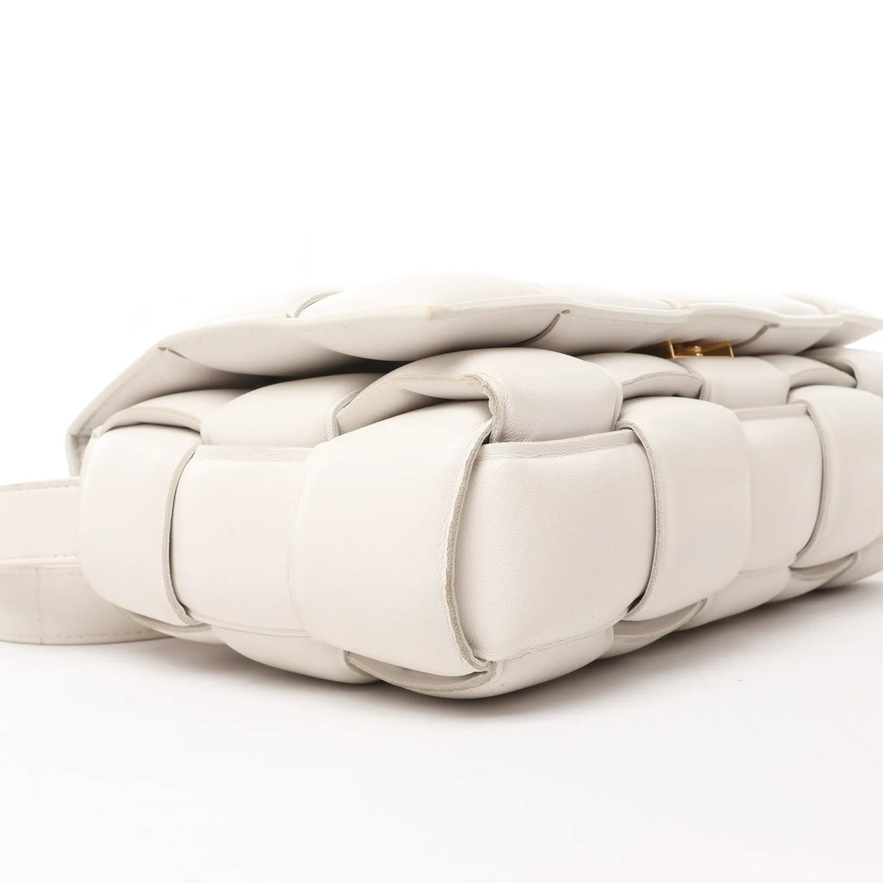 Bottega Veneta Bottega Veneta Padded Cassette Maxi Intrecciato Leather Shoulder Bag in Ecru Beige