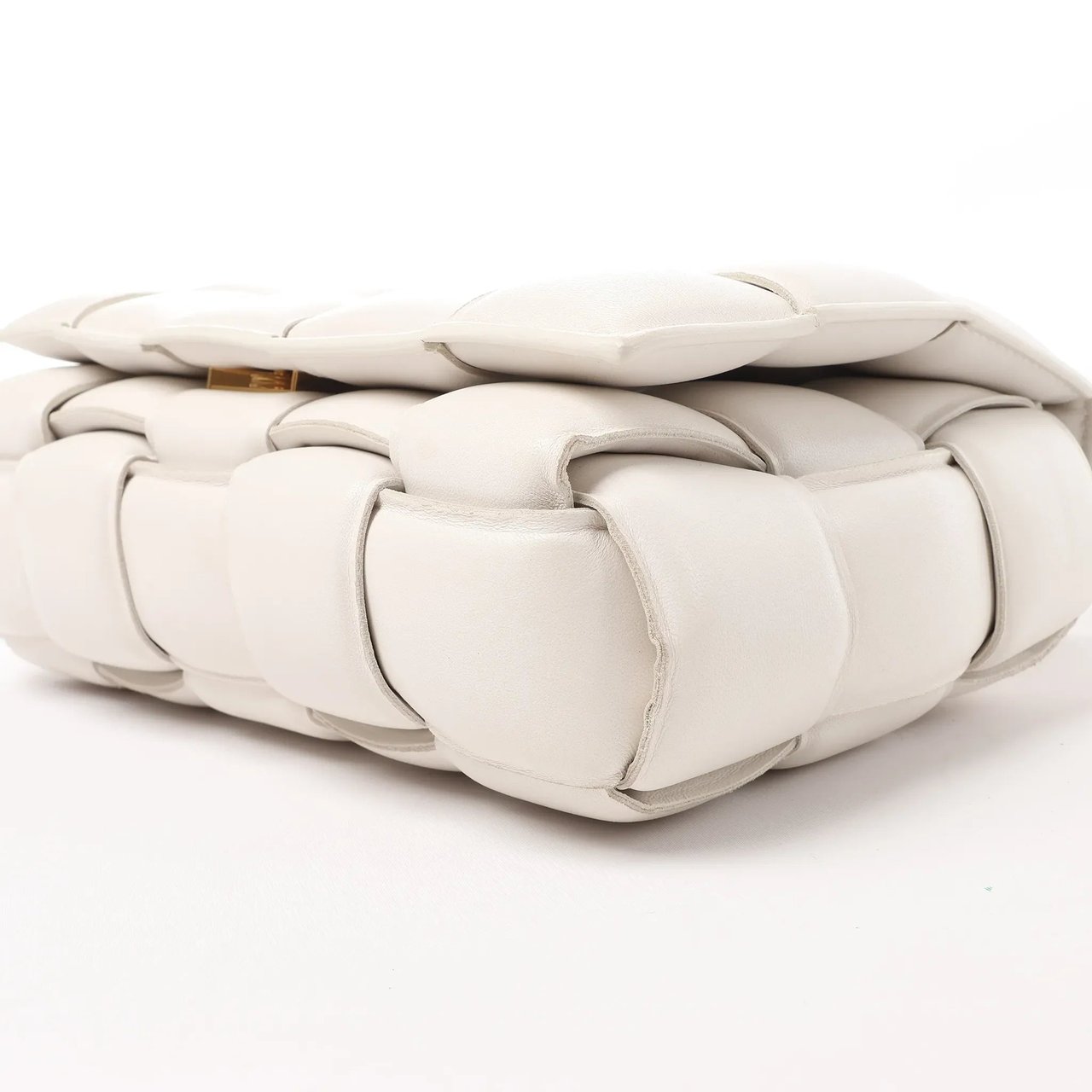 Bottega Veneta Bottega Veneta Padded Cassette Maxi Intrecciato Leather Shoulder Bag in Ecru Beige