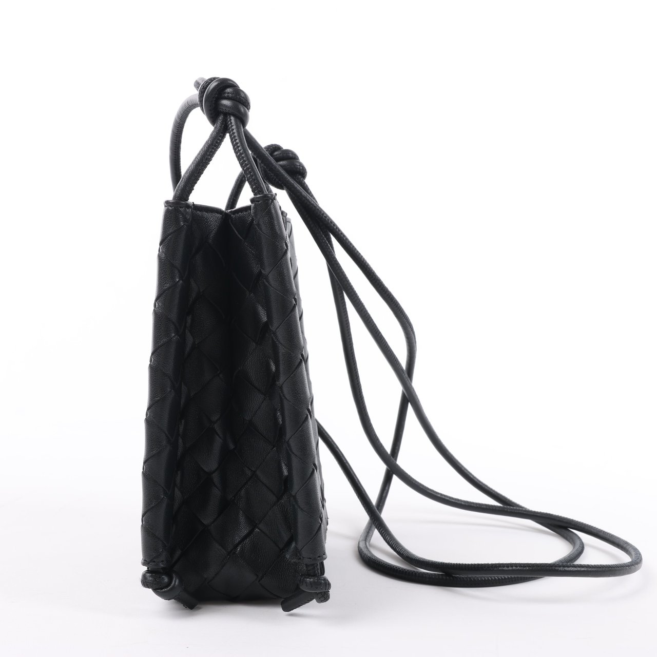 Bottega Veneta Bottega Veneta Intrecciato Leather Shoulder bag in Black Zwart