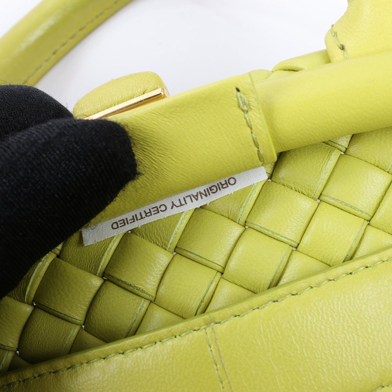 Bottega Veneta Bottega Veneta Intrecciato Small Leather 2Way Handbag in Yellowish Green (Marketplaces) Groen