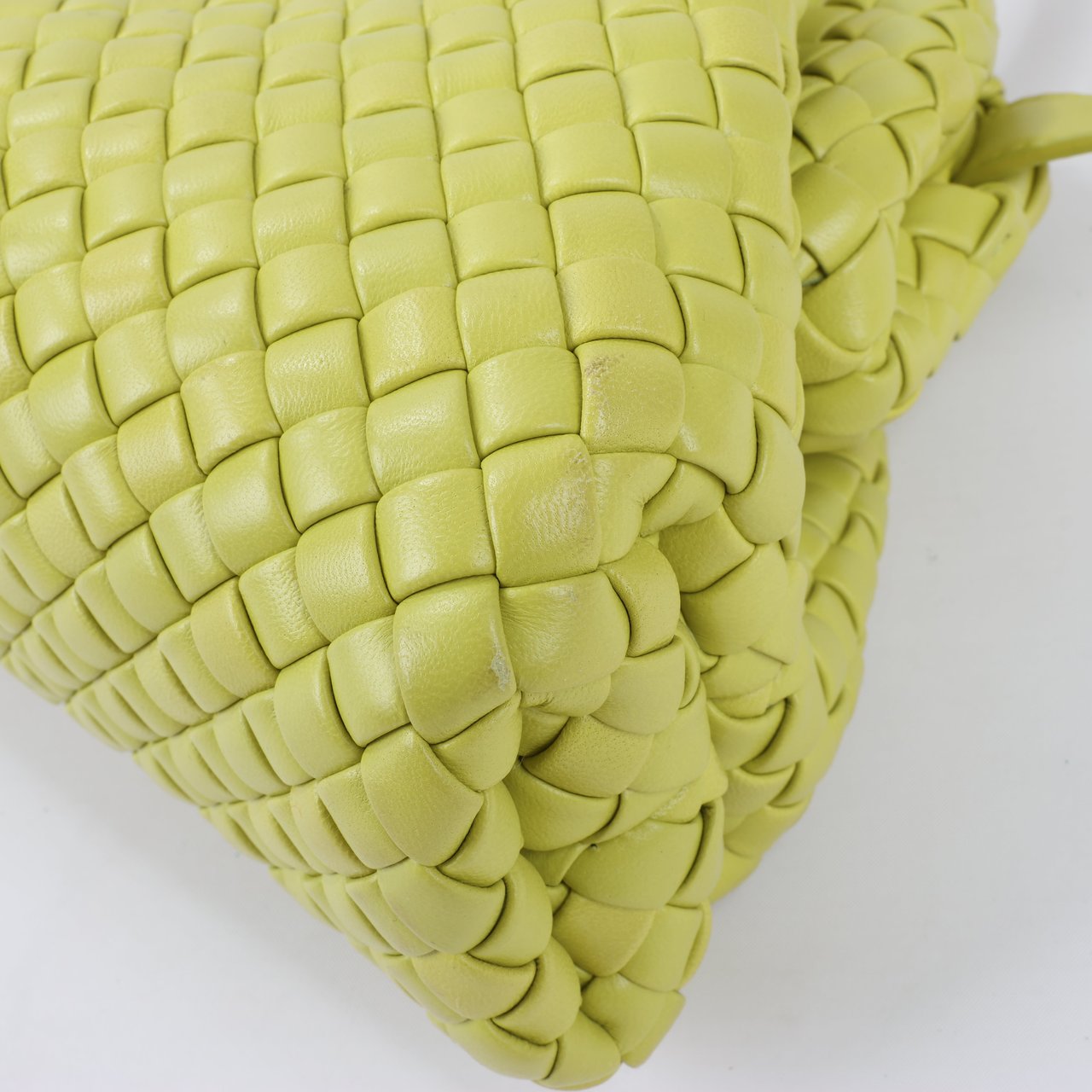 Bottega Veneta Bottega Veneta Intrecciato Small Leather 2Way Handbag in Yellowish Green (Marketplaces) Groen