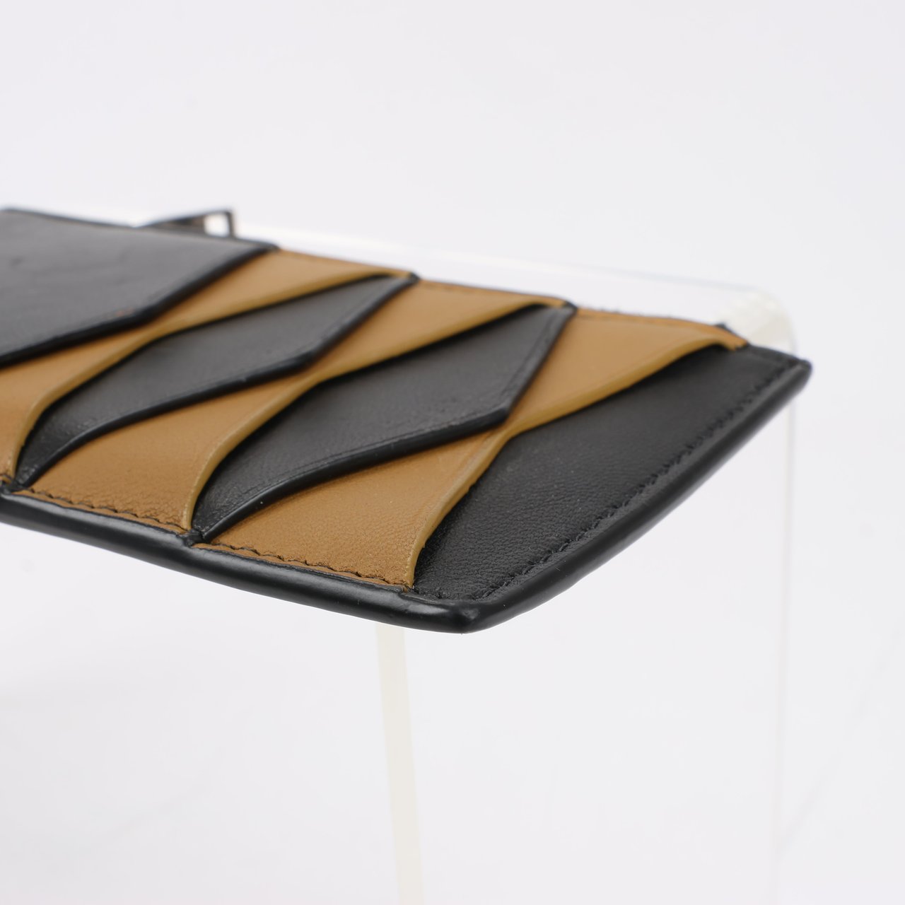 Bottega Veneta Bottega Veneta Leather Fragment Case in Black × Brown Divers