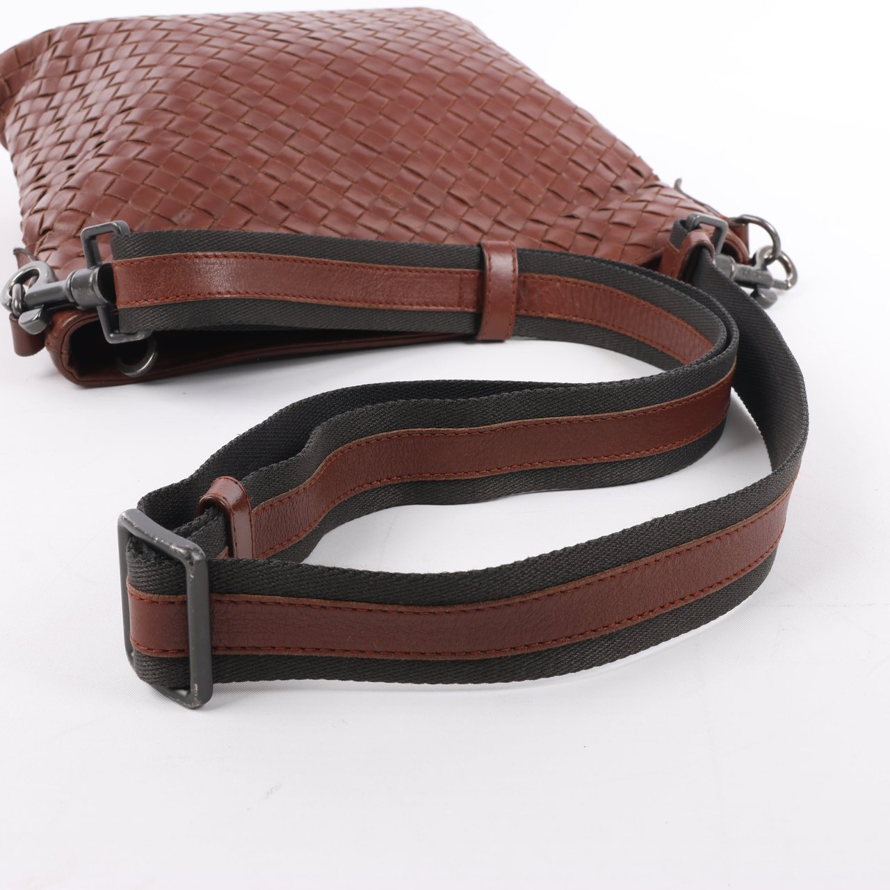 Bottega Veneta Bottega Veneta Nappa Intrecciato VN Crossbody Messenger Bag in Brown Bruin