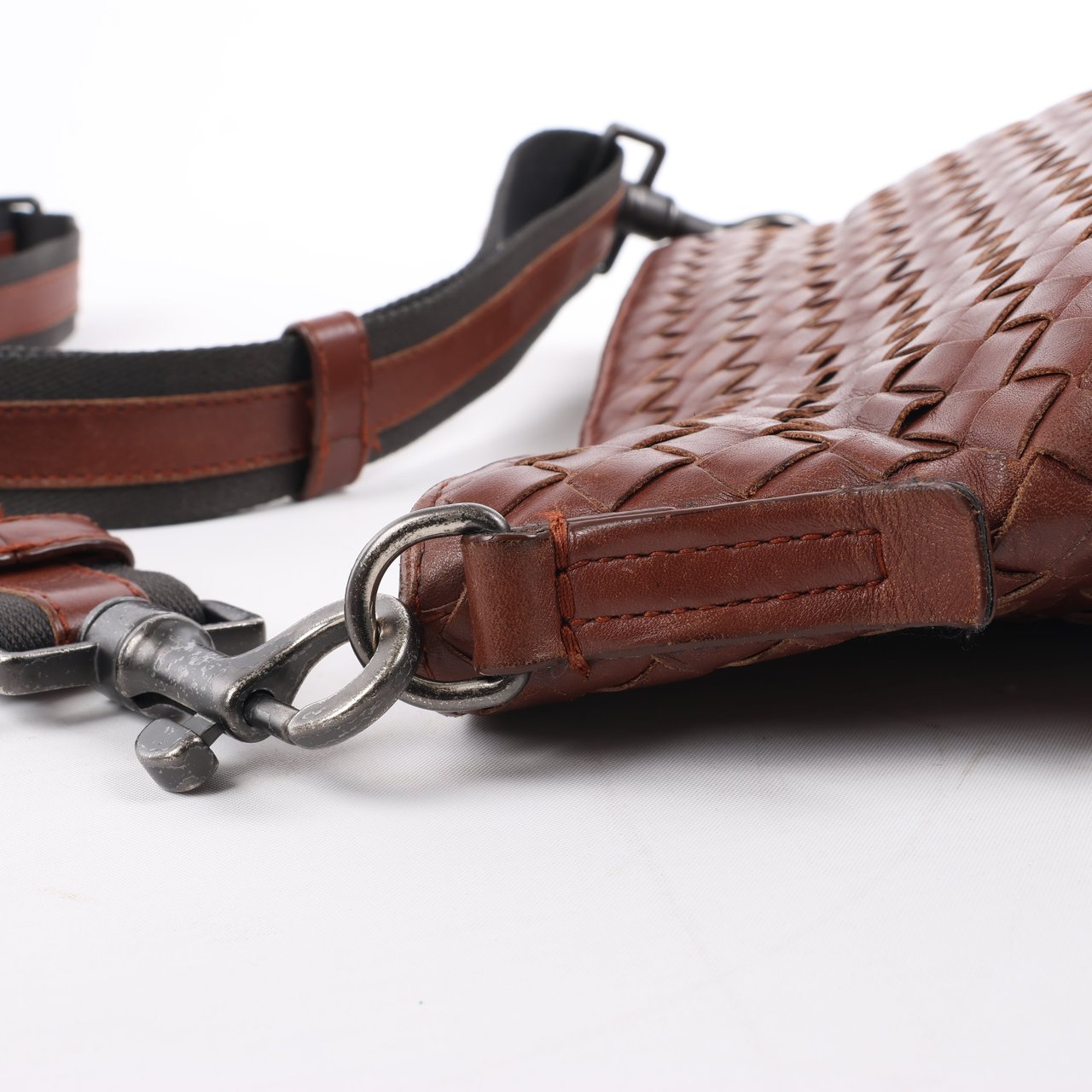 Bottega Veneta Bottega Veneta Nappa Intrecciato VN Crossbody Messenger Bag in Brown Bruin