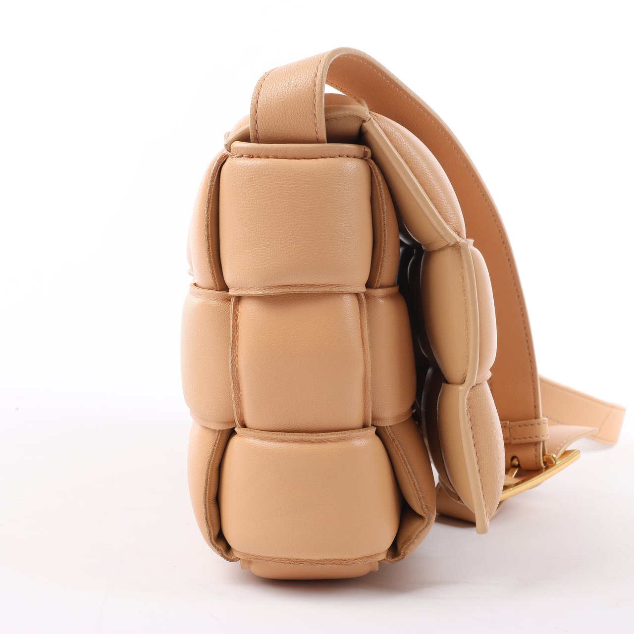 Bottega Veneta Bottega Veneta Padded Cassette Maxi Intrecciato Leather Shoulder Bag in Beige Beige