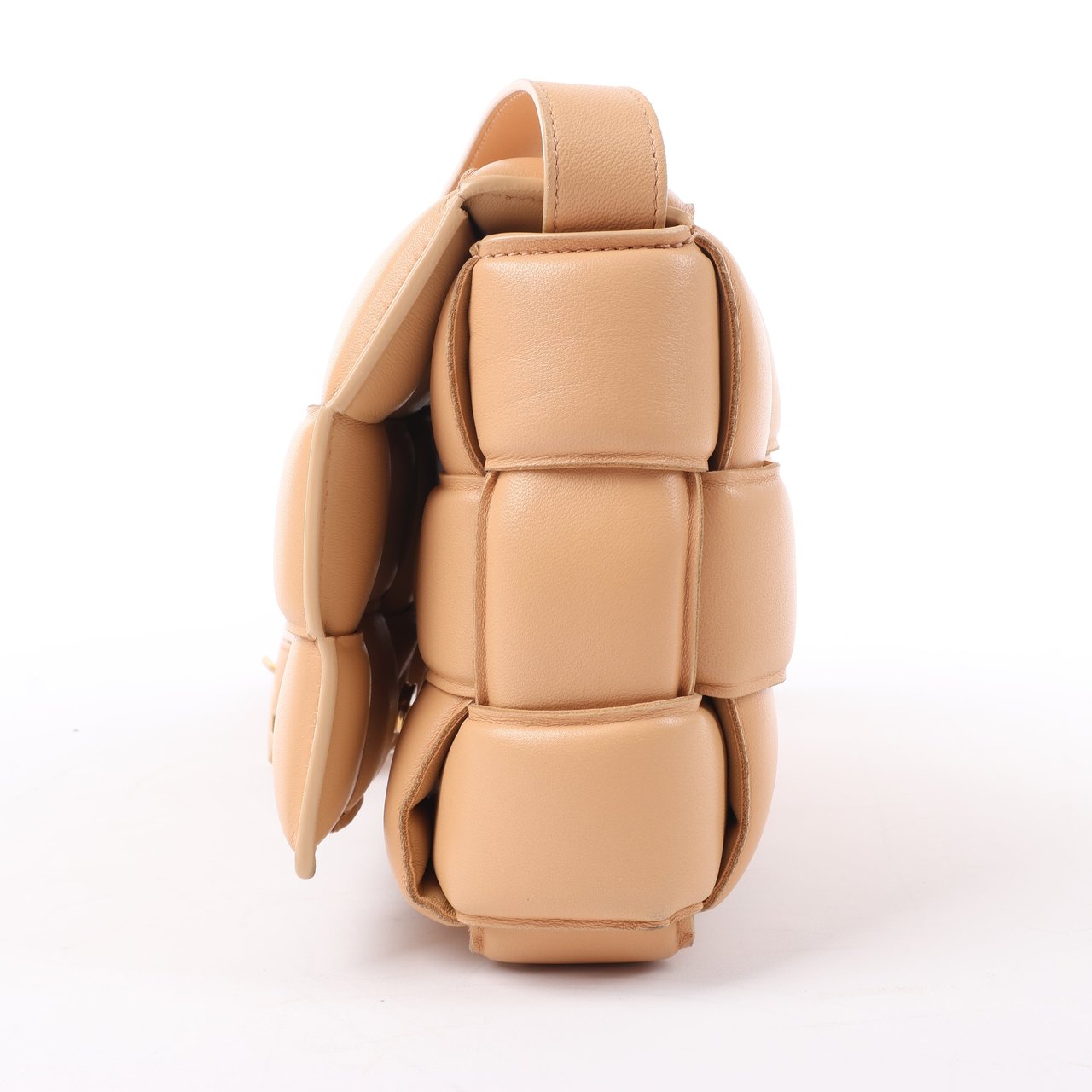 Bottega Veneta Bottega Veneta Padded Cassette Maxi Intrecciato Leather Shoulder Bag in Beige Beige