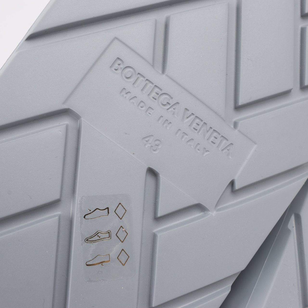 Bottega Veneta Bottega Veneta Rubber Band Sandals in Grey, Size 43 EU Grijs