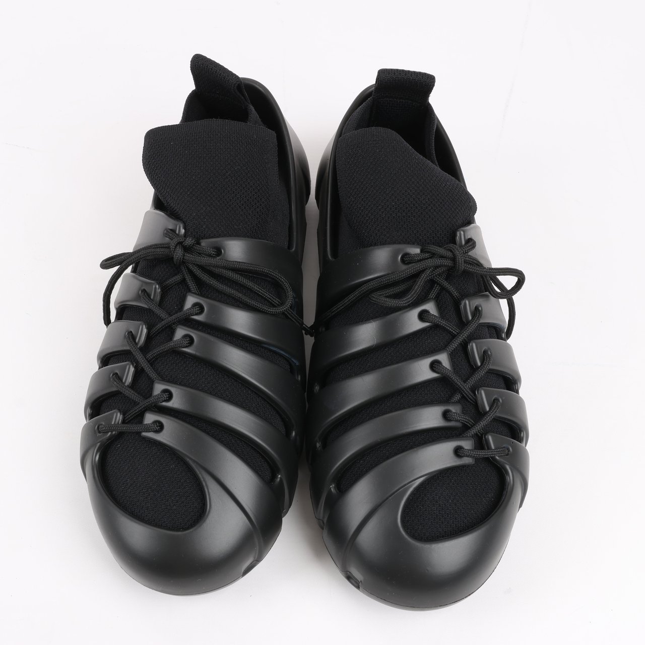 Bottega Veneta Bottega Veneta Trails Knit x Rubber Sneakers in Black, Size 42 EU Zwart