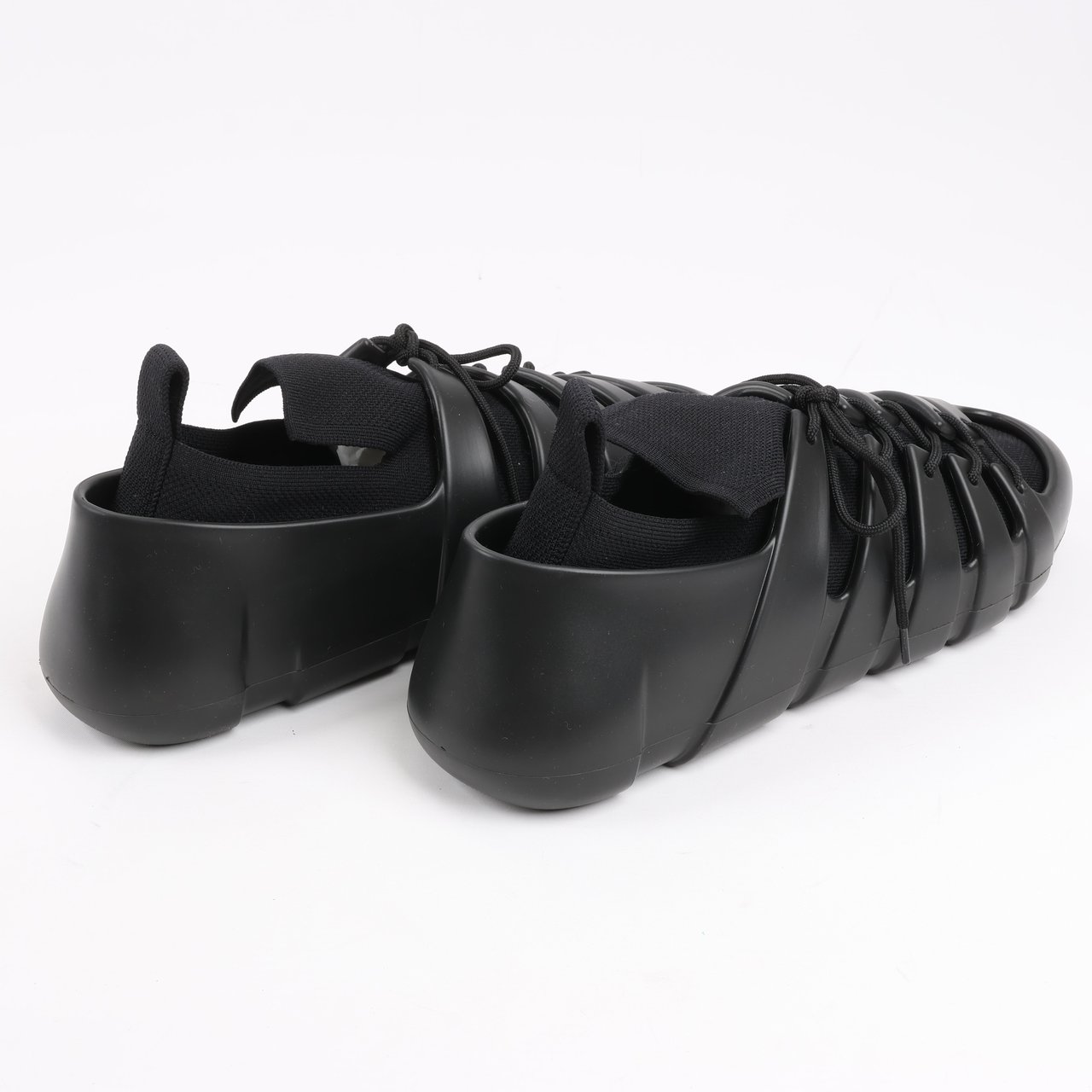 Bottega Veneta Bottega Veneta Trails Knit x Rubber Sneakers in Black, Size 42 EU Zwart