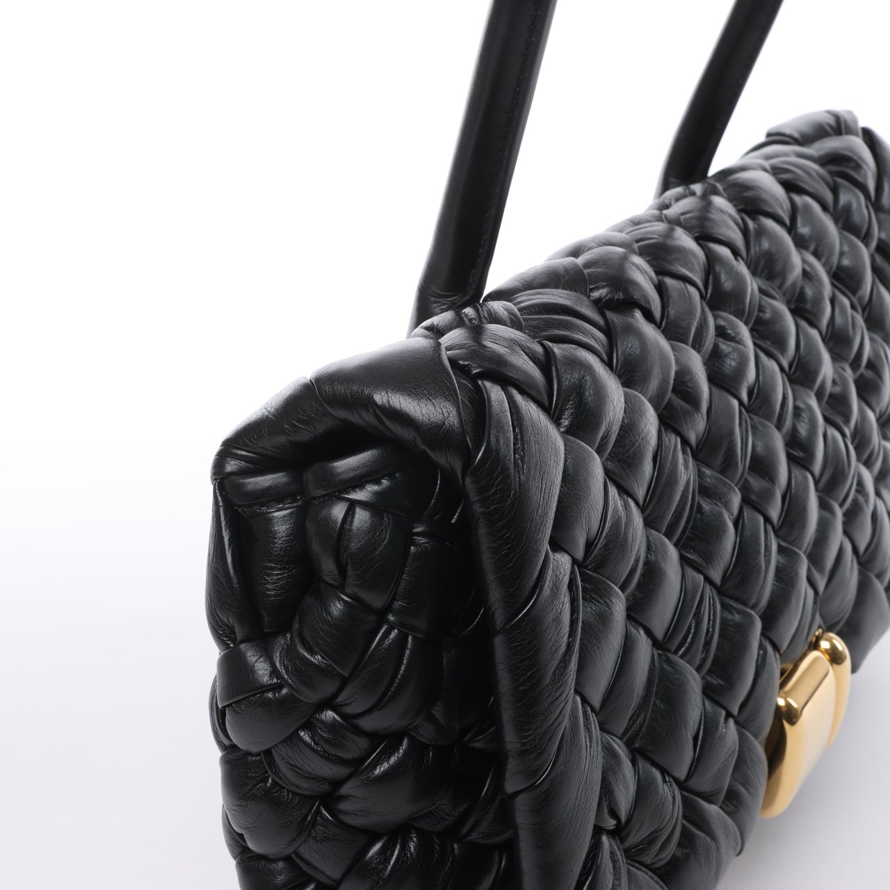 Bottega Veneta Bottega Veneta Leather Woven Rumple Desiree Shoulder Bag in Black Zwart