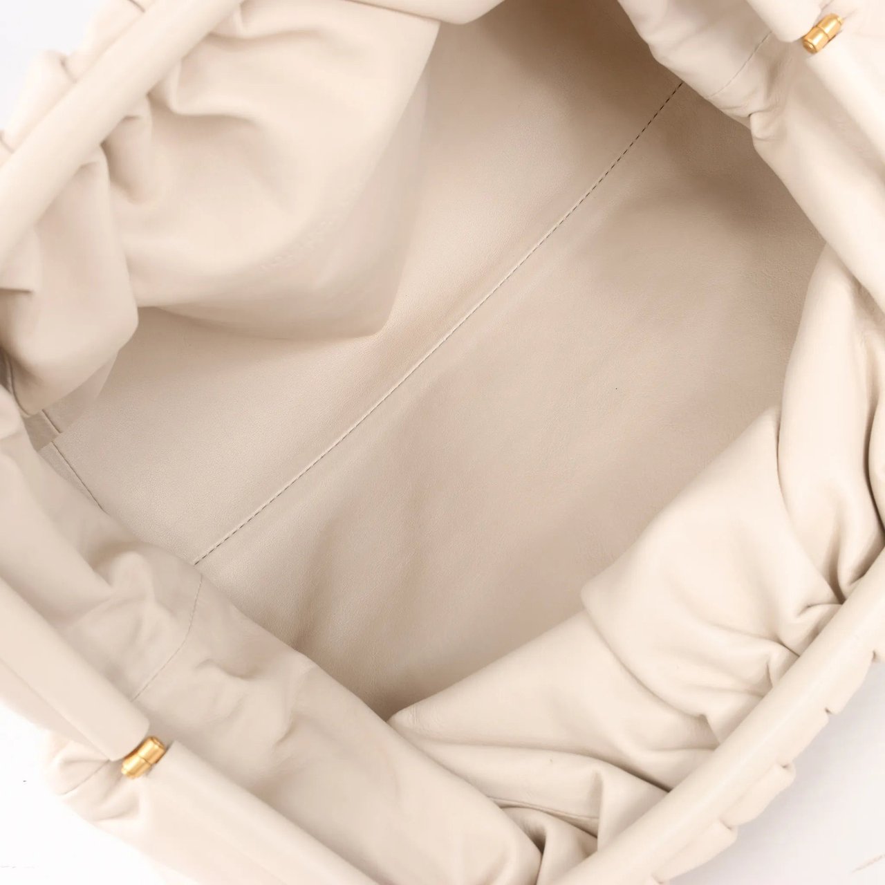 Bottega Veneta Bottega Veneta The Pouch Oversize Leather Clutch Bag in Beige Beige