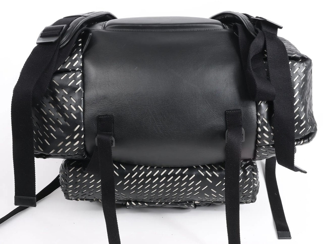 Bottega Veneta Bottega Veneta Perforated Leather Backpack in Black Zwart