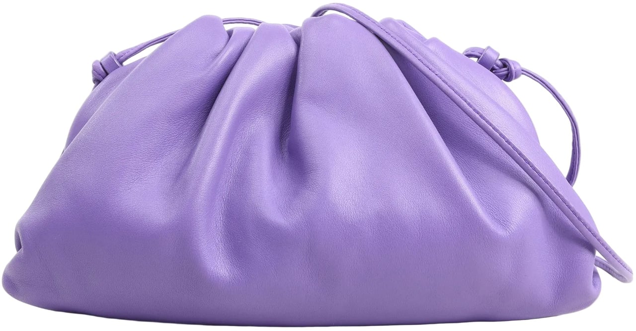 Bottega Veneta Bottega Veneta Mini The Pouch Leather Crossbody bag in Purple Paars