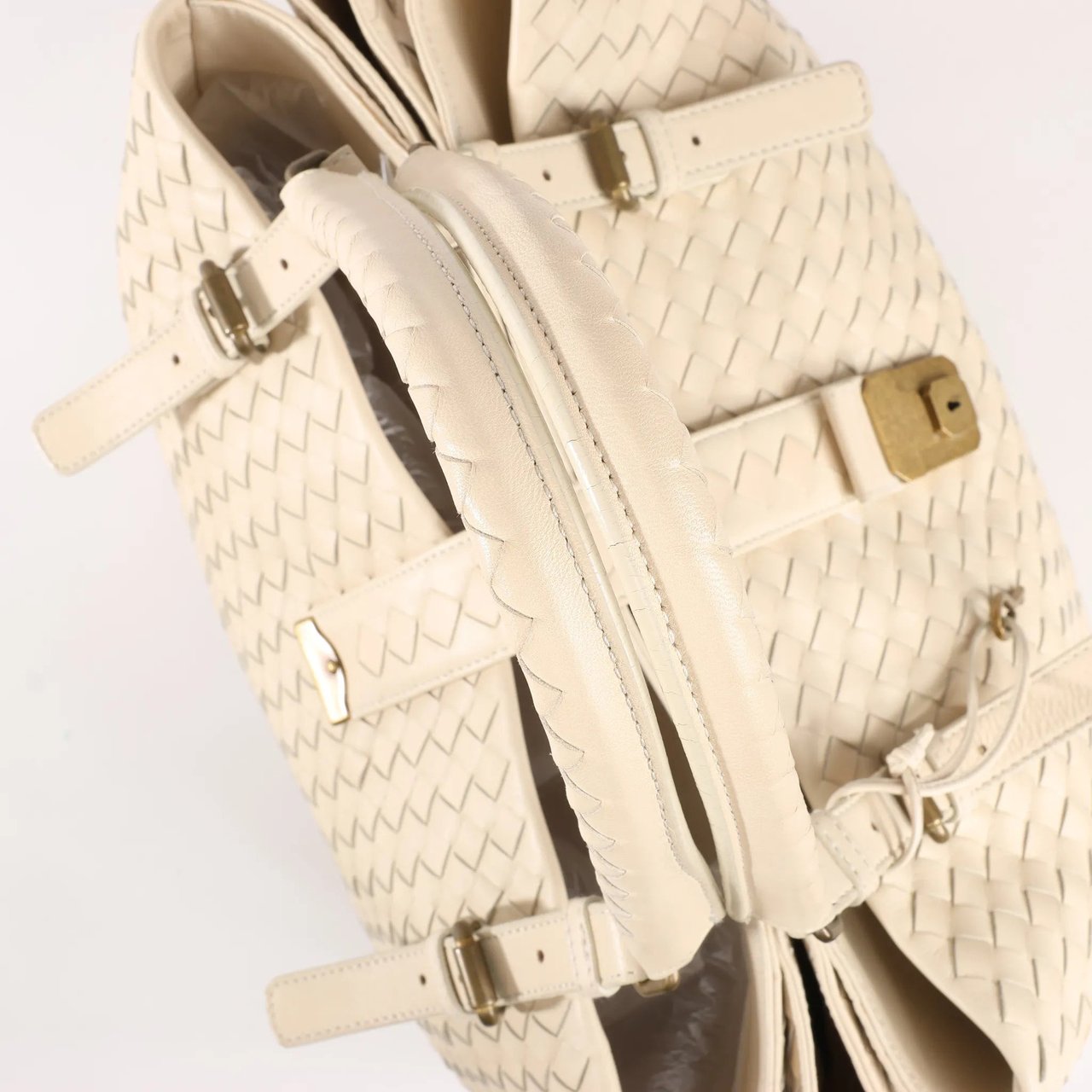 Bottega Veneta Bottega Veneta Intrecciato Roma Leather Handbag in Beige 171265 Beige