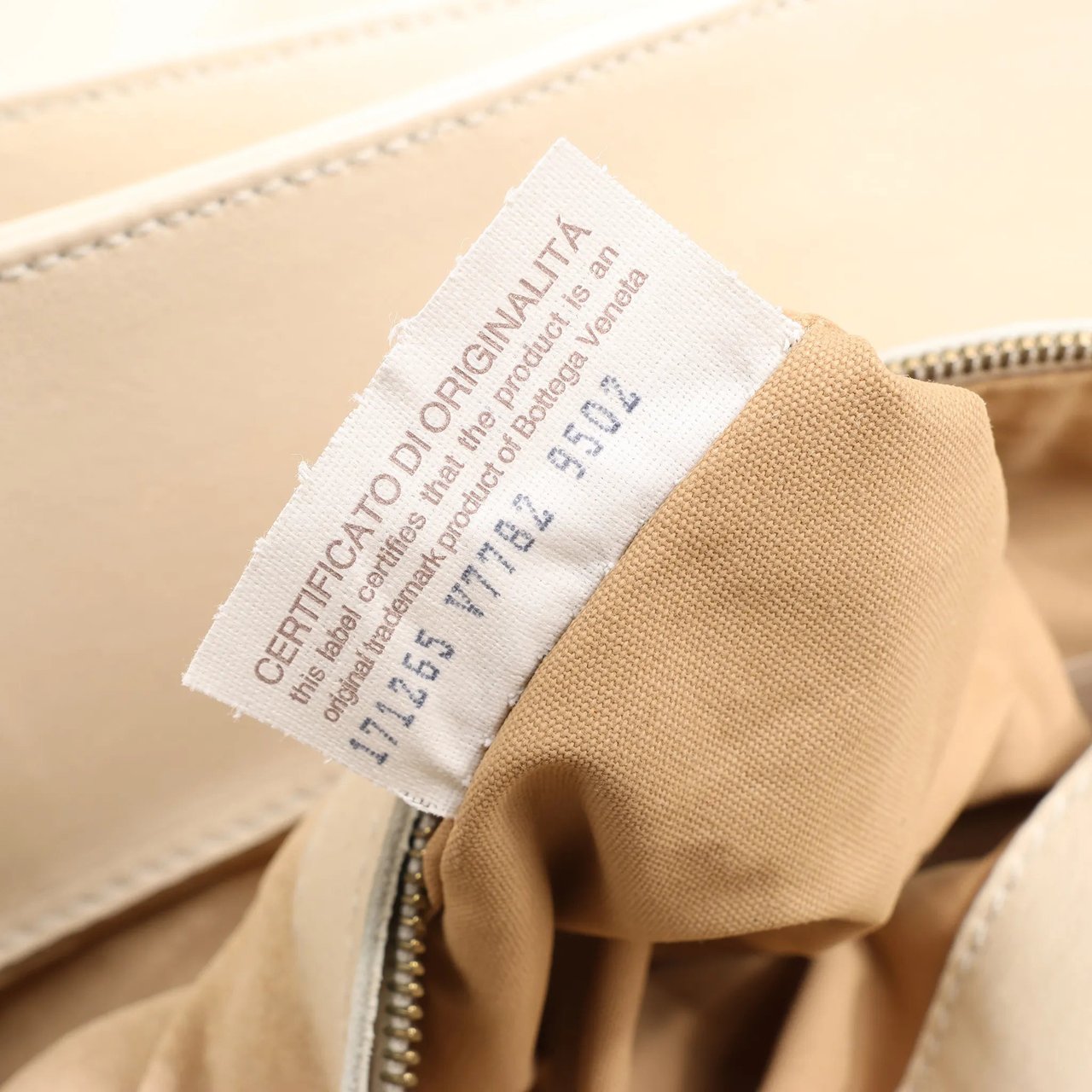 Bottega Veneta Bottega Veneta Intrecciato Roma Leather Handbag in Beige 171265 Beige