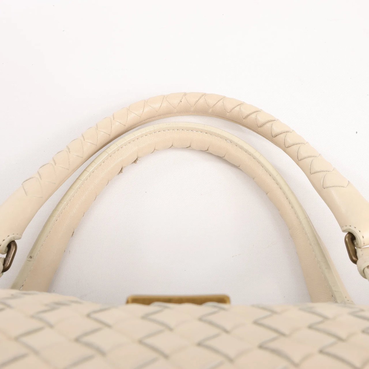 Bottega Veneta Bottega Veneta Intrecciato Roma Leather Handbag in Beige 171265 Beige