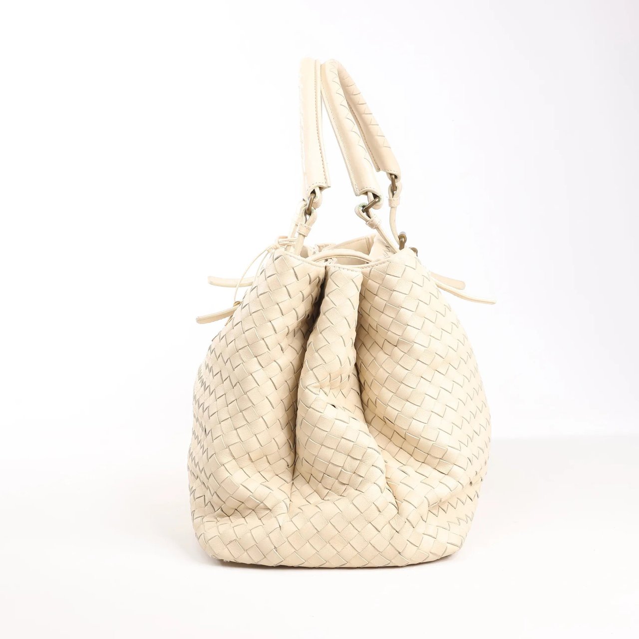 Bottega Veneta Bottega Veneta Intrecciato Roma Leather Handbag in Beige 171265 Beige