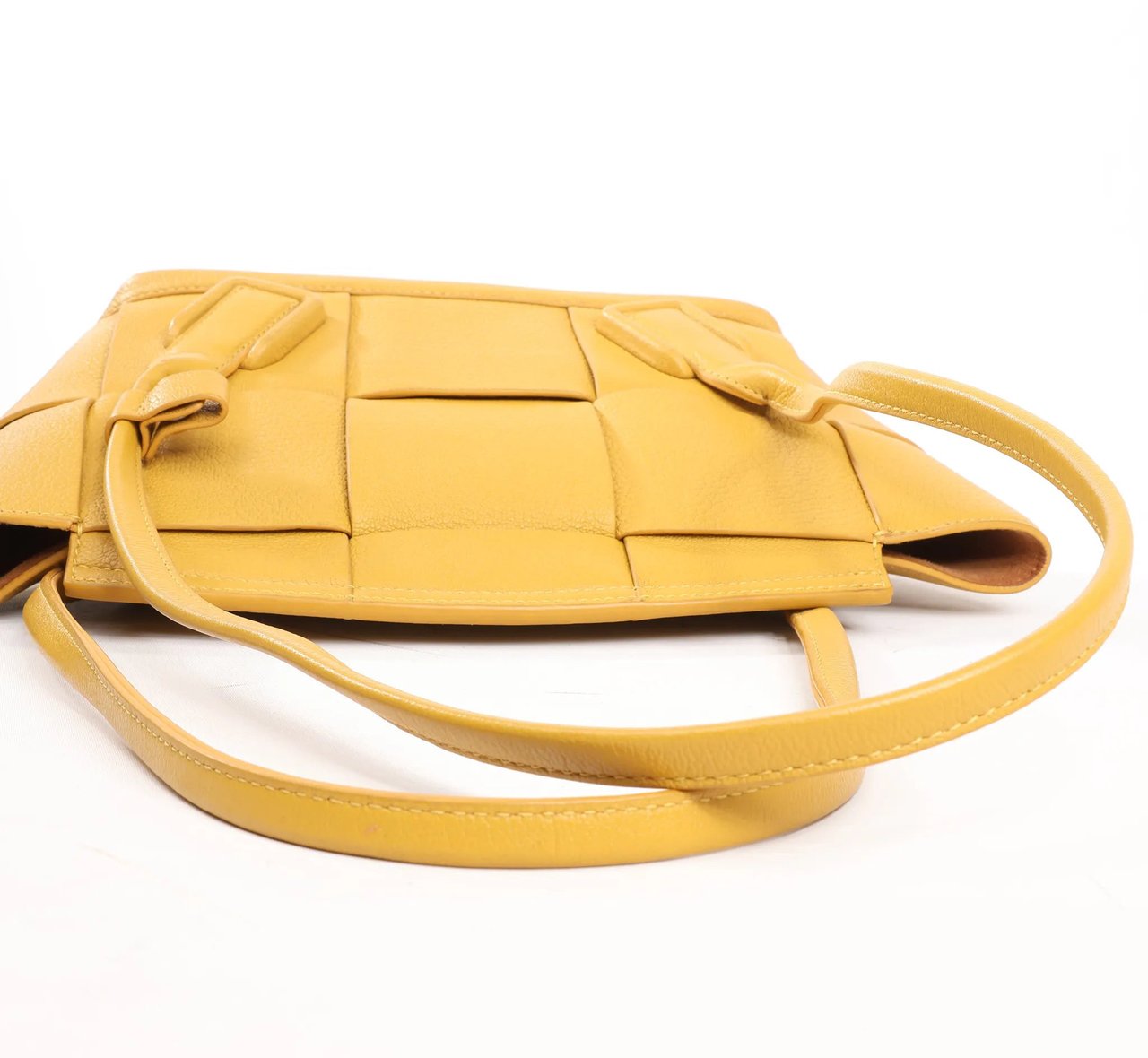 Bottega Veneta Bottega Veneta Mini Arco Maxi Intrecciato Leather Handbag in Yellow Geel