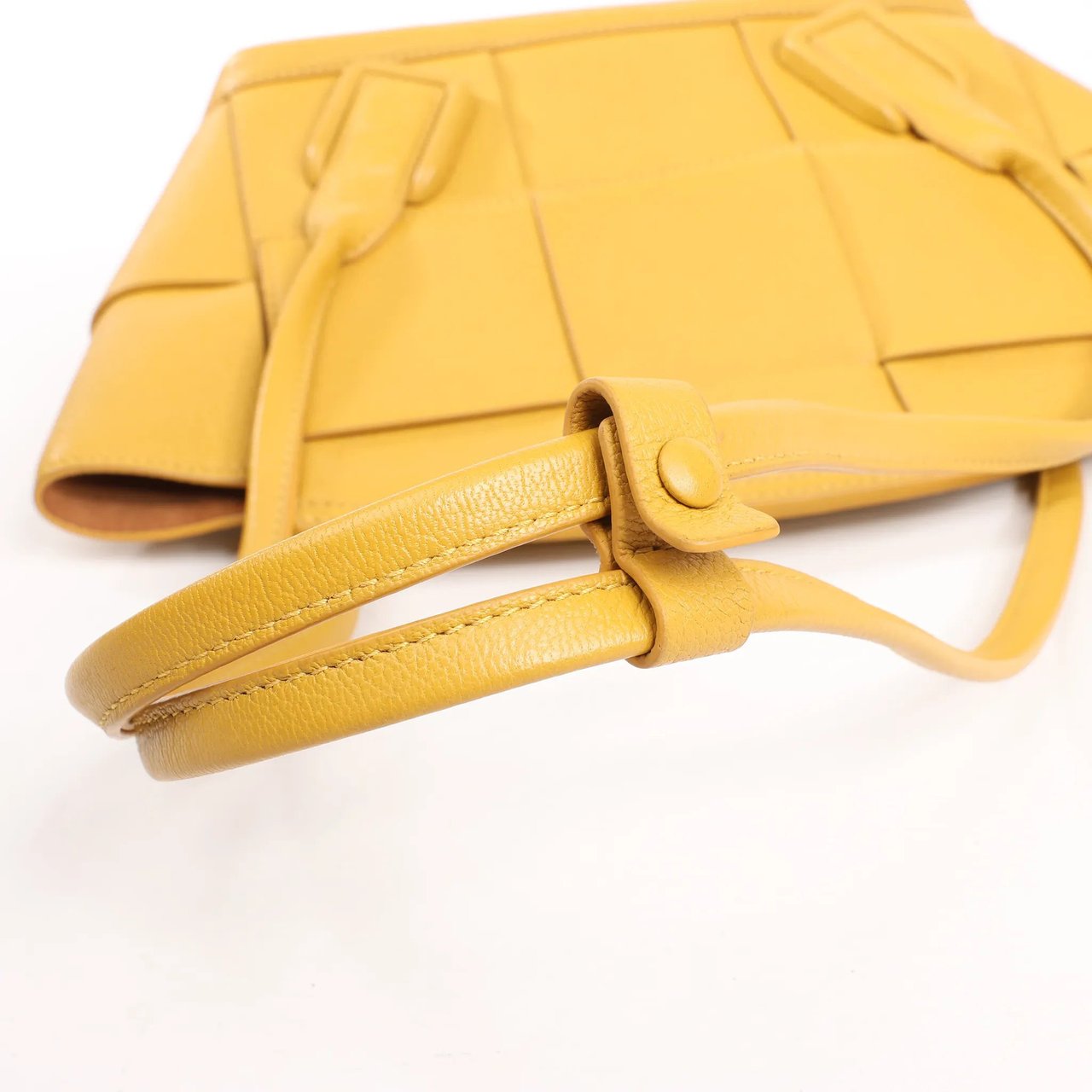 Bottega Veneta Bottega Veneta Mini Arco Maxi Intrecciato Leather Handbag in Yellow Geel