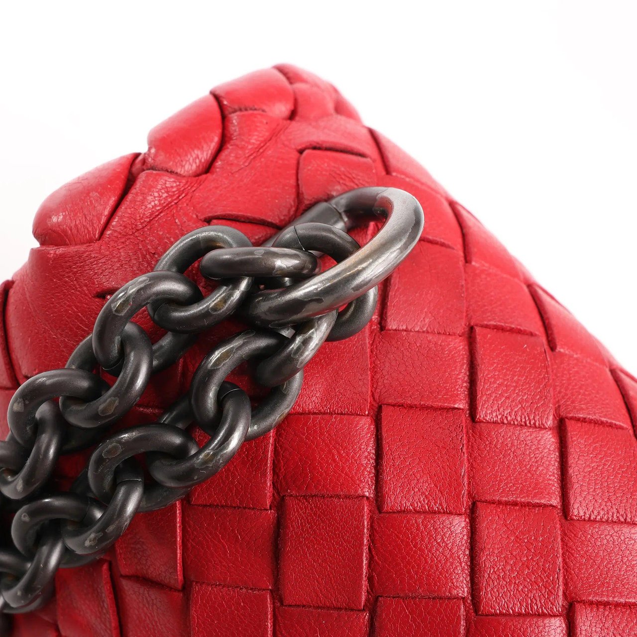 Bottega Veneta Bottega Veneta Intrecciato Leather Shoulder Bag in Red Rood