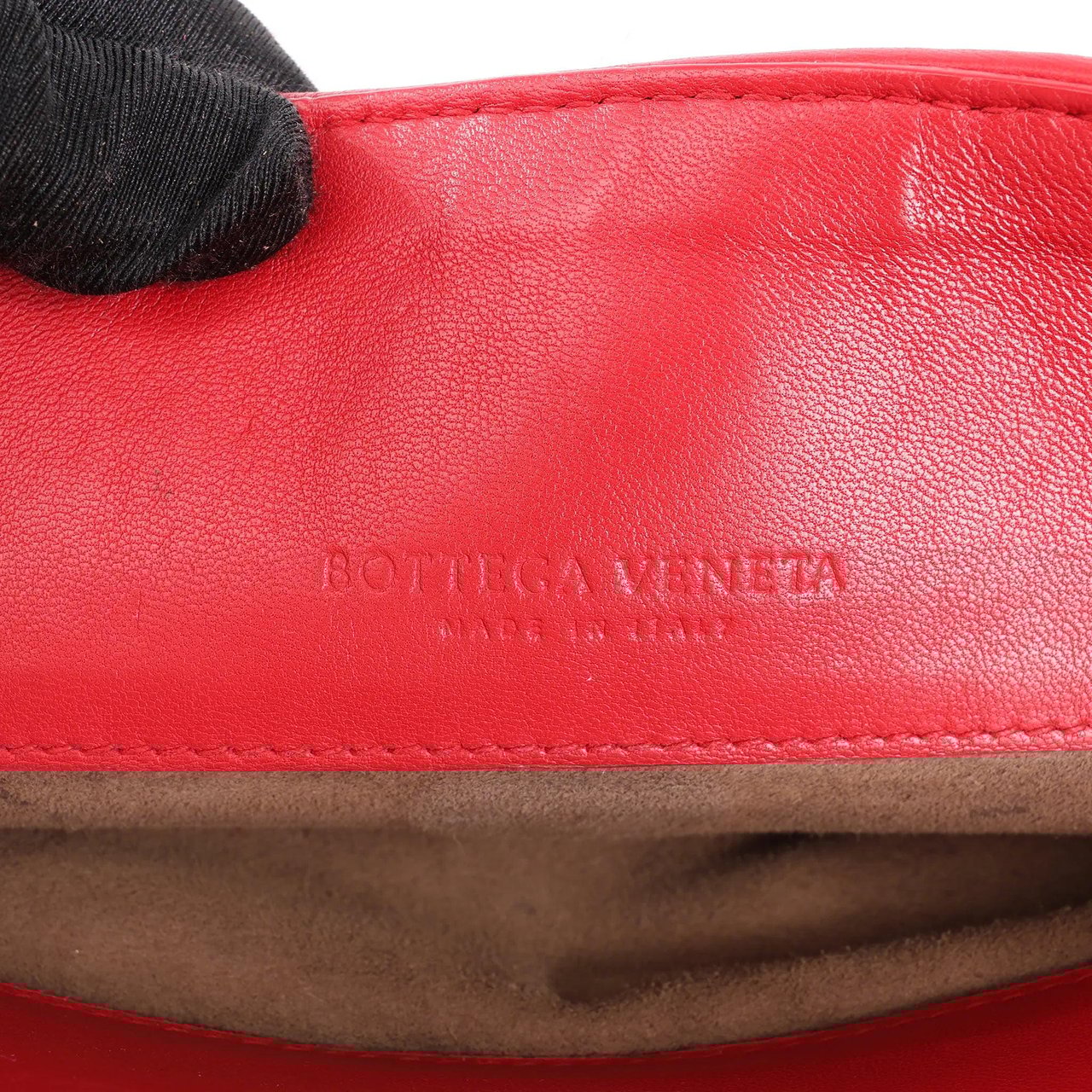 Bottega Veneta Bottega Veneta Intrecciato Leather Shoulder Bag in Red Rood