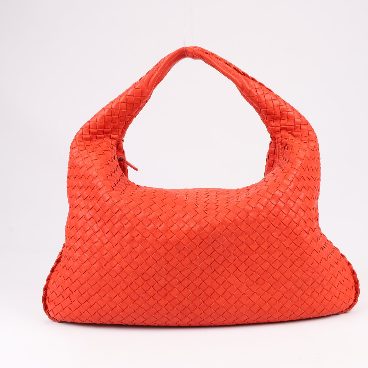 Bottega Veneta Bottega Veneta Intrecciato Hobo Leather Shoulder Bag in Red Rood