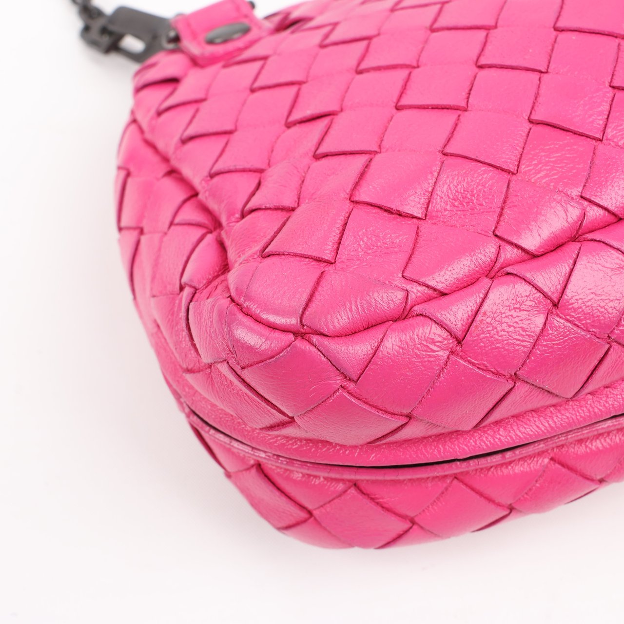 Bottega Veneta BOTTEGA VENETA Intrecciato Leather Chain Shoulder Bag in Hot Pink Roze