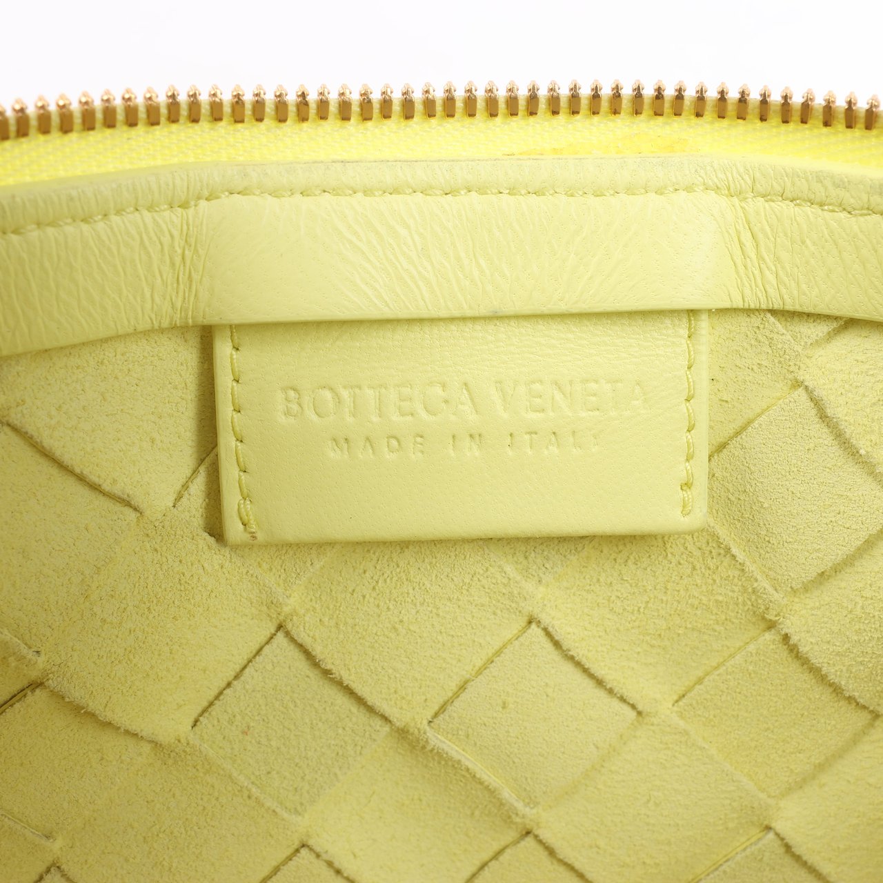 Bottega Veneta Bottega Veneta Intrecciato Medium Turns Pouch Leather Shoulder bag in Yellow Geel