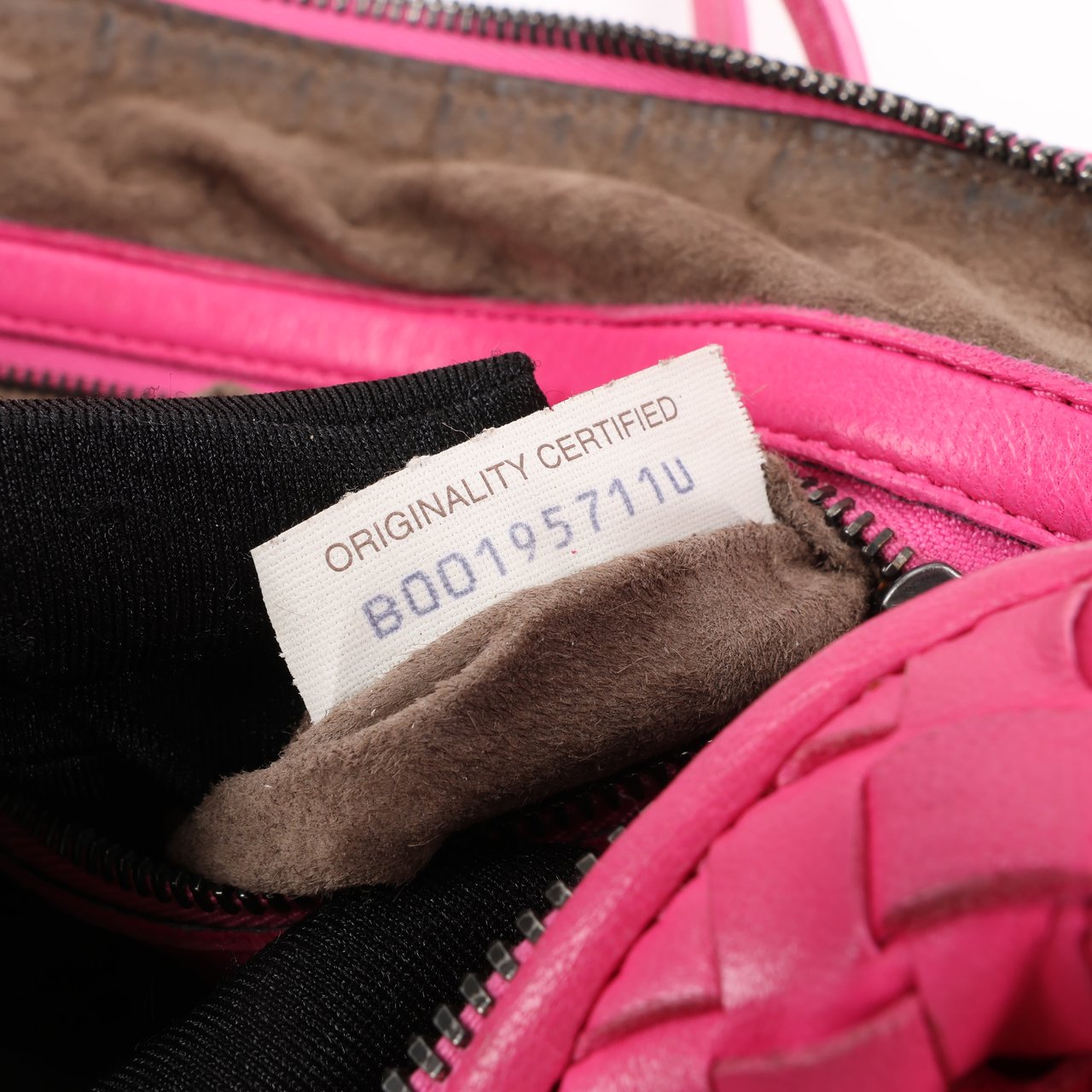 Bottega Veneta Bottega Veneta Intrecciato Nodini Crossbody Bag in Pink Roze